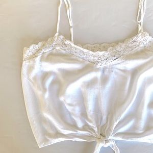 Cropped American Rag Ce top size M